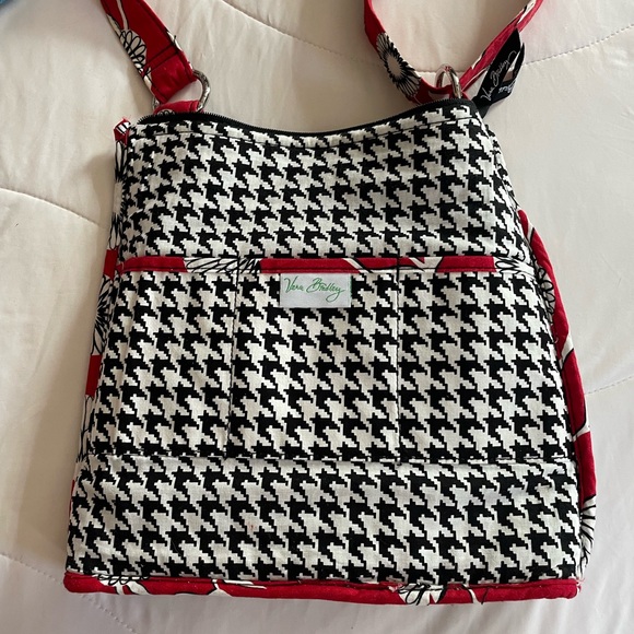 Vera Bradley Red and Black Floral Crossbody Bag - Picture 4 of 6